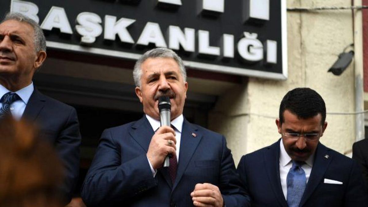 Bakan Arslan'ın 36 Yıllık Prensibi! Kimsenin Makamına Oturmuyor