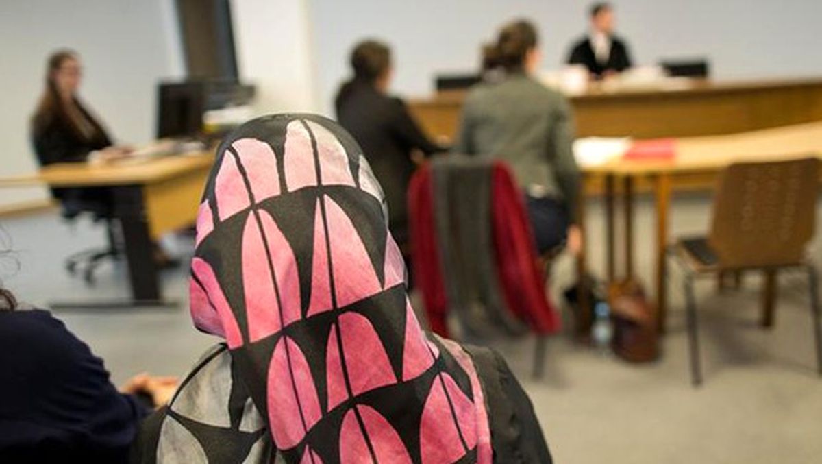 Başörtüsü Yasağına Yeşil Işık