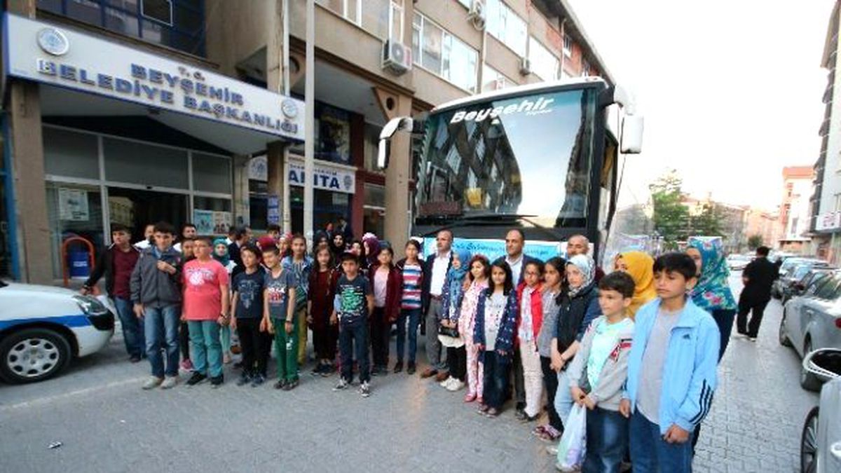 Beyşehir Belediyesi, Öğrencileri Ecdatla Buluşturuyor