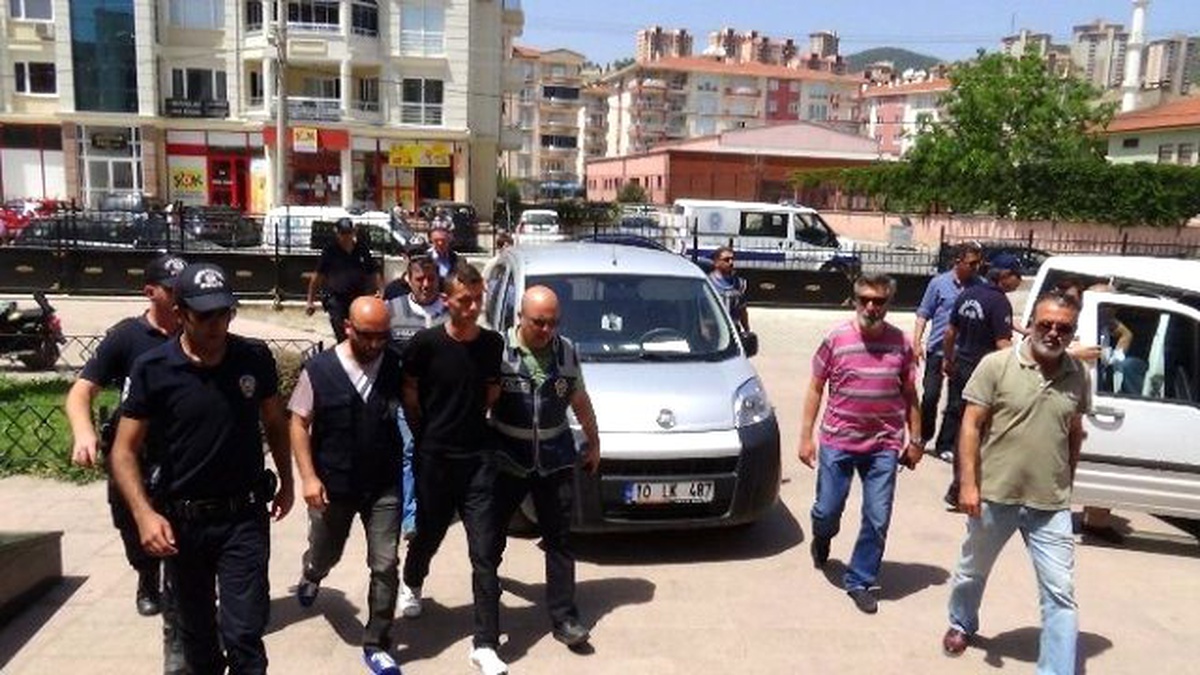 Cinayet Zanlıları Adliyeye Sevk Edildi
