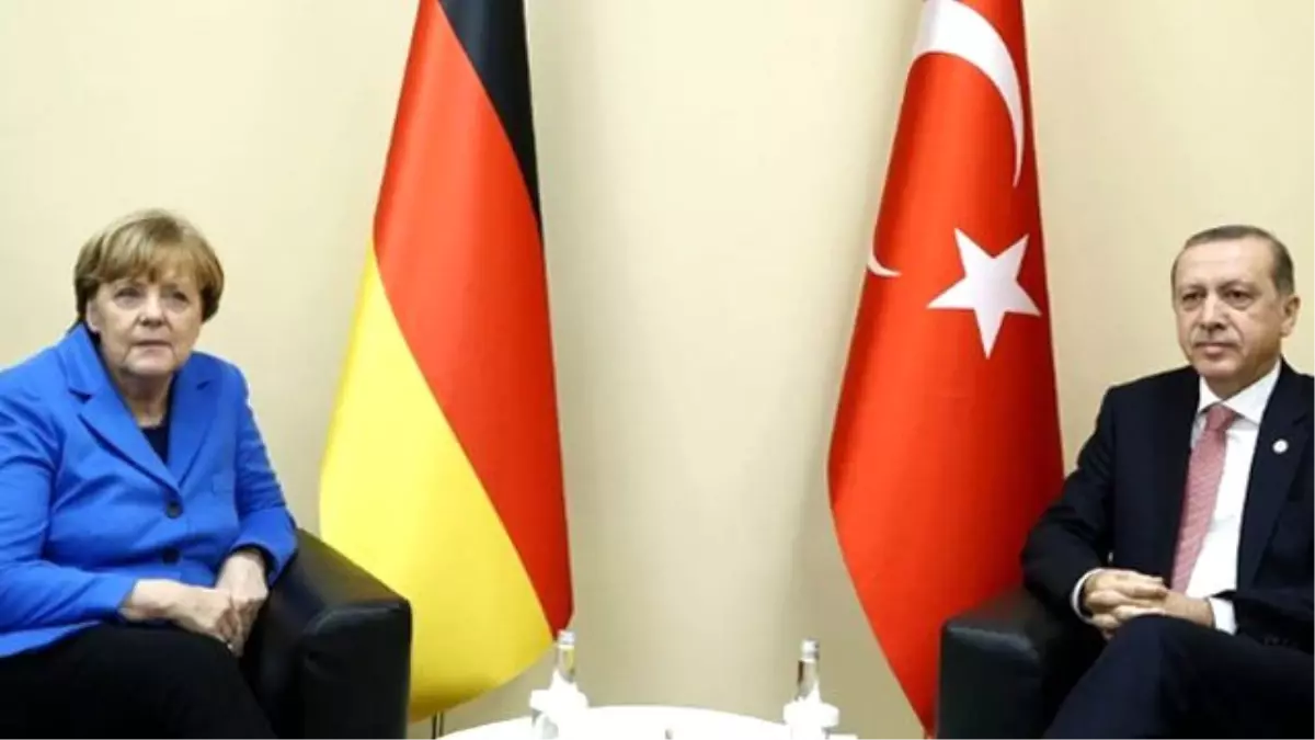 Erdoğan\'dan Merkel\'e 1915 Oylamasıyla İlgili Sürpriz Telefon