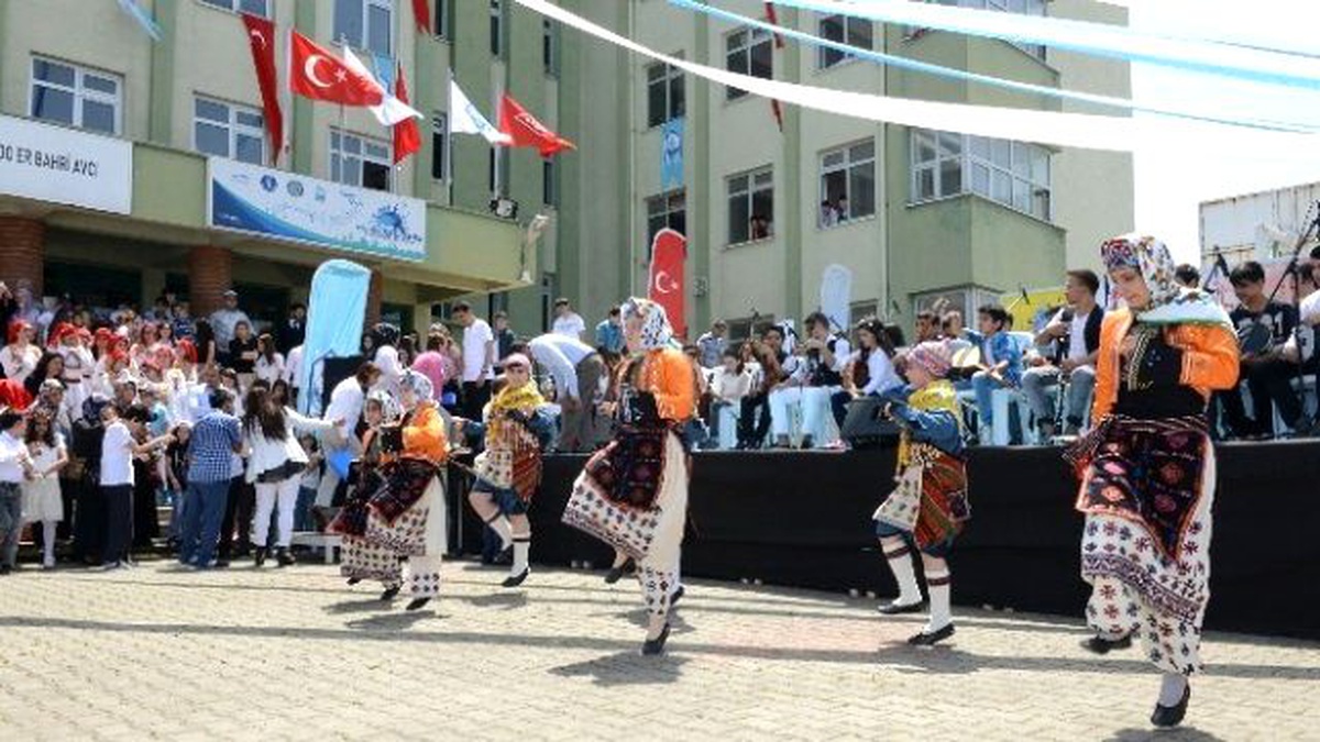 Geleceğin Müzisyenleri \'Sevgi Akademisi\'nde Yetişiyor