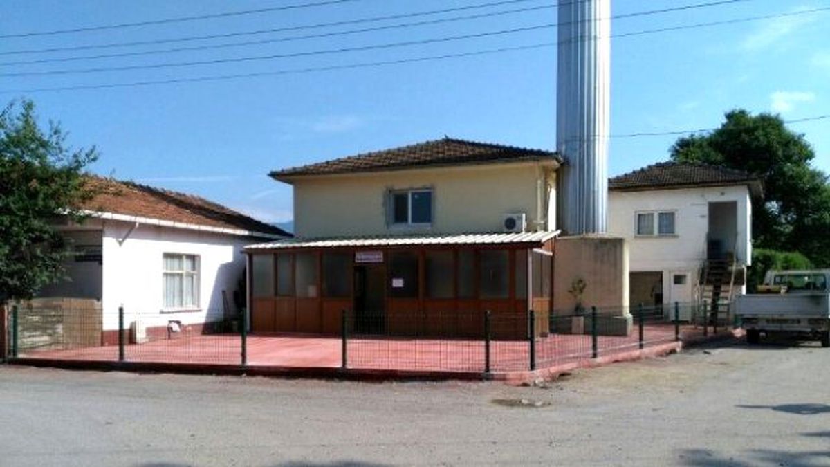 Kirazoğlu Camii\'nde Çevre Düzenlemesi