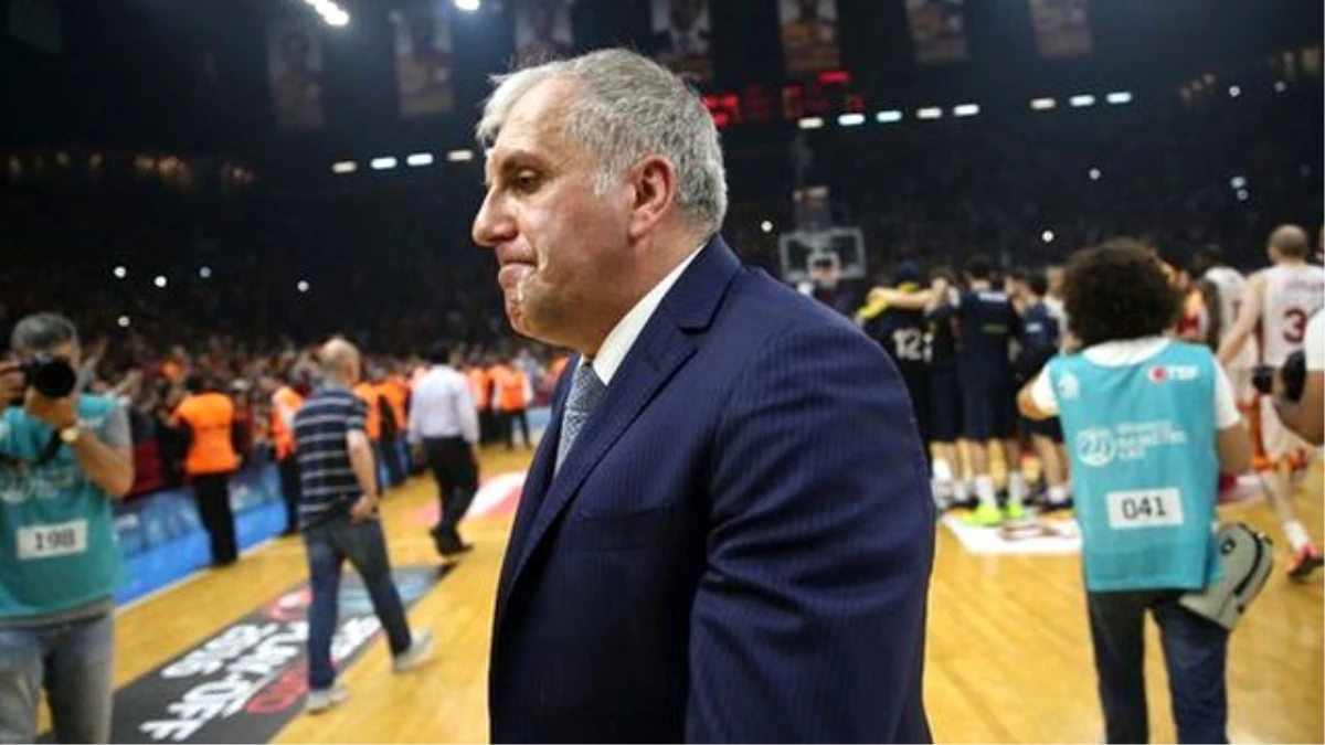 Obradovic\'in Yüzüne Tüküren Taraftar Gözaltına Alındı