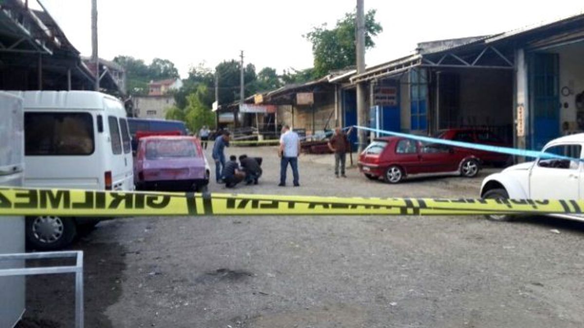 Polis, Tartıştığı Kaportacının Çırağını Yaraladı