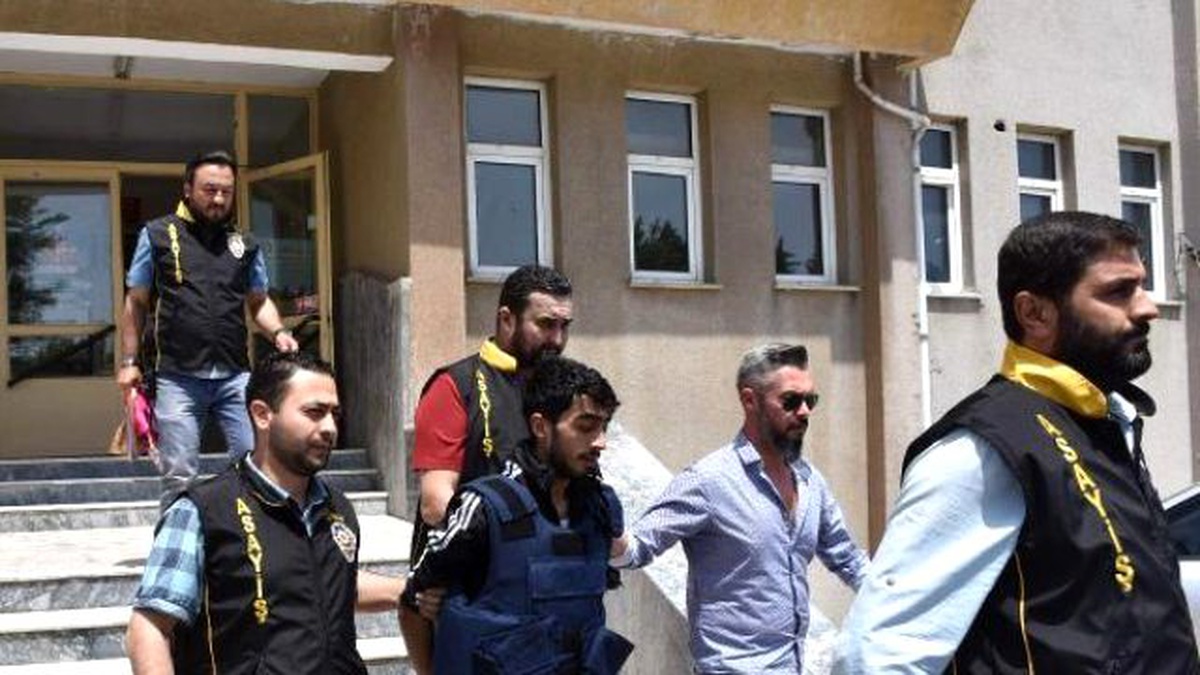 Polis Zannedilerek Öldürülen Serhat\'ın Katil Zanlısı Yakalandı