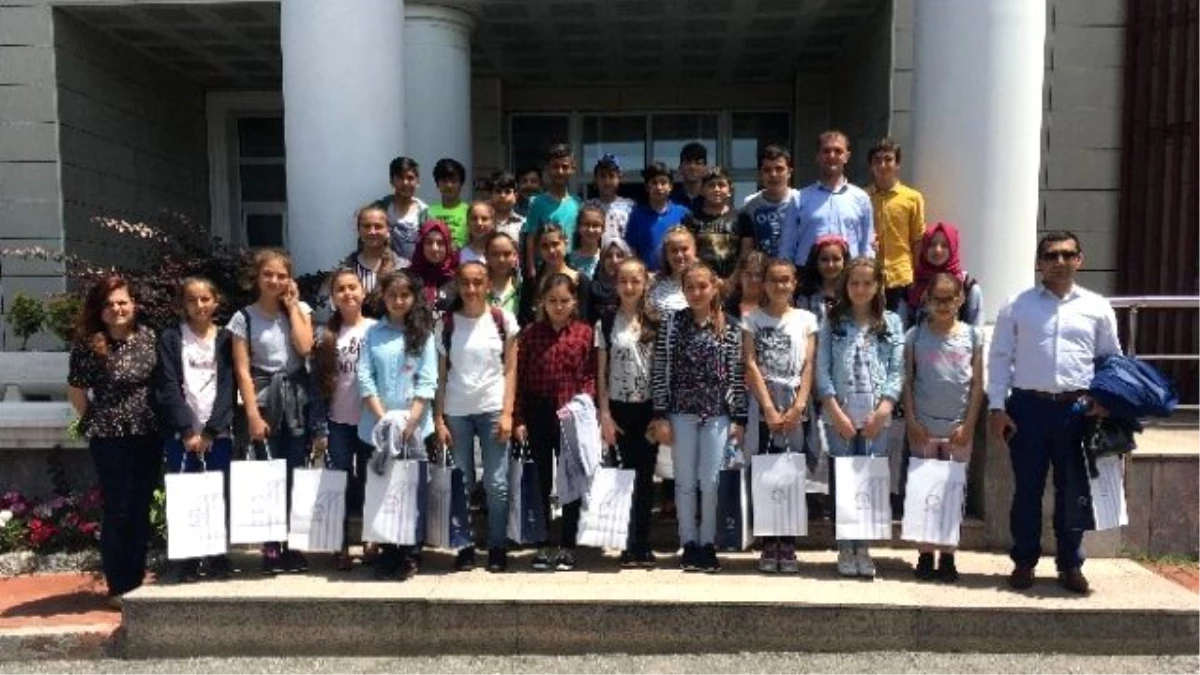 Saltukova Gazi Ortaokulu Öğrencileri Beü\'nün Misafiri Oldu