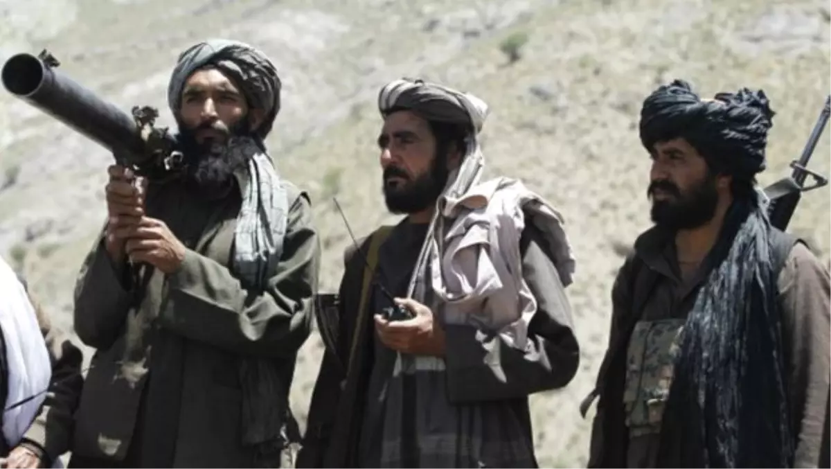 Taliban Otobüslerin Yolunu Kesip 16 Yolcuyu Öldürdü