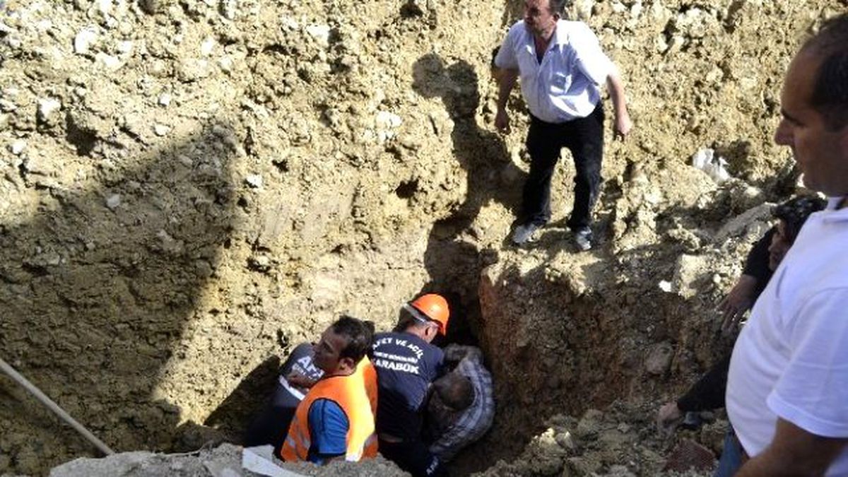 Toprak Altında Kalan İşçiyi Afad Kurtardı