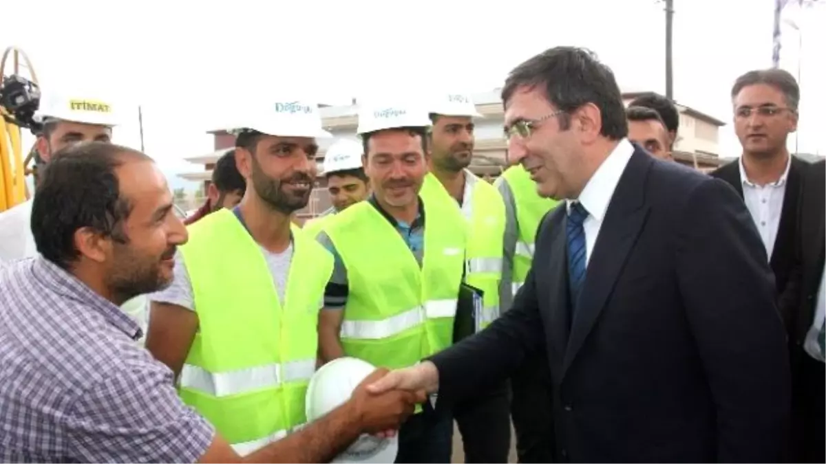 AK Parti Genel Başkan Yardımcısı Yılmaz Bingöl\'de
