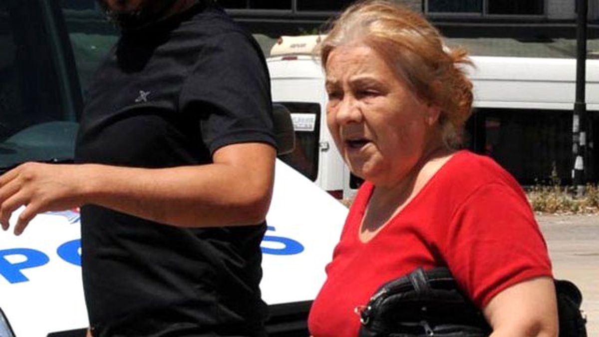 Antalyalı Kadın Kocasını '2 Kişiyi Öldürecek' Diye Polise İhbar Etti