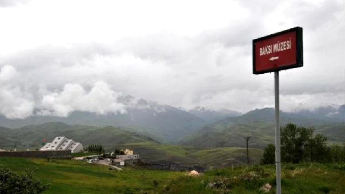 Bayburt Baksı Müzesi\'nde, \'Baba Beni Okula Gönder\' Projesi Anlatıldı