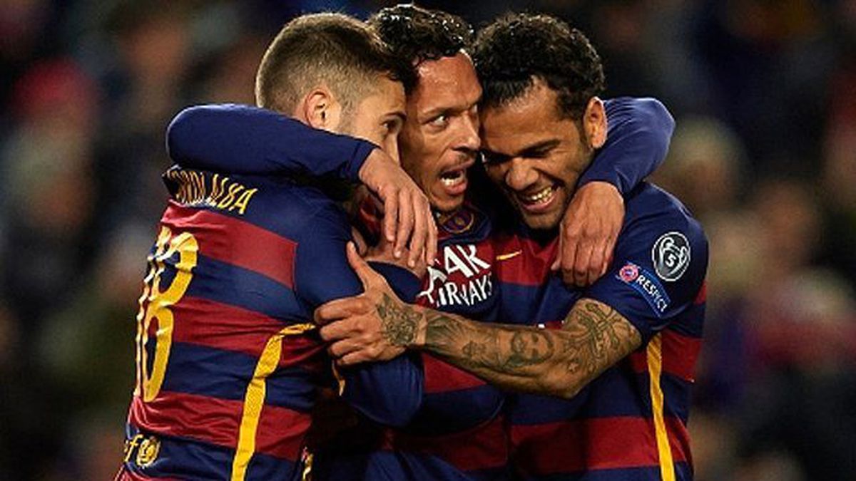 Fenerbahçe, Barcelona'dan Adriano İçin Düğmeye Bastı