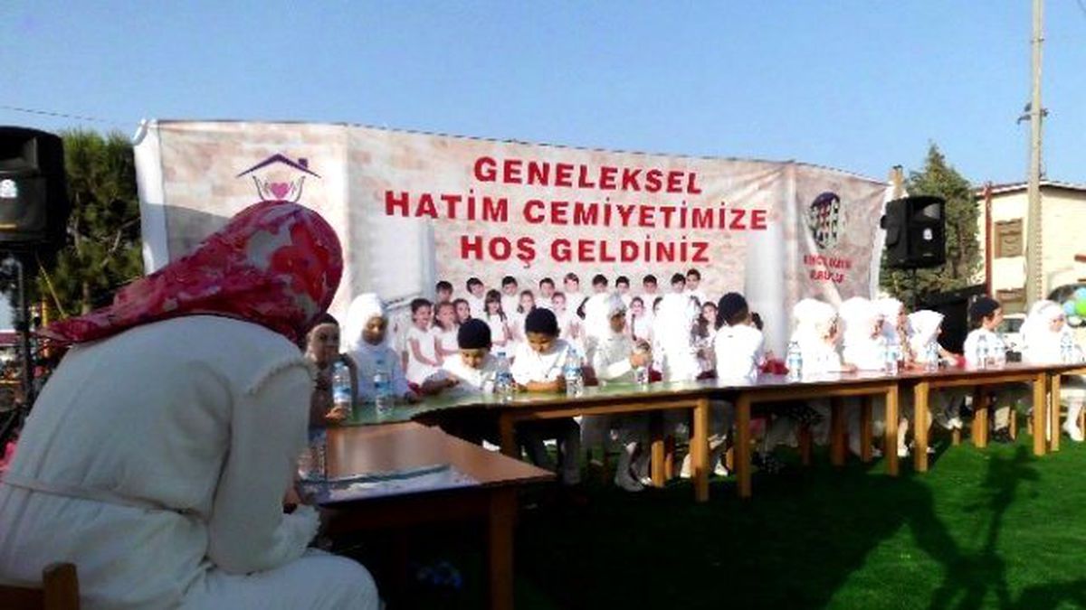 Lapseki\'de Ana Sınıfı Öğrencilerinin Hatim Programı