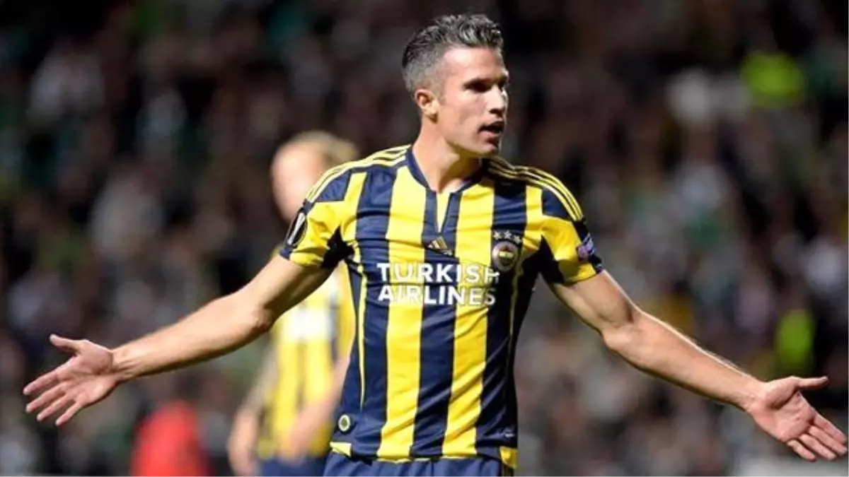 Robin van Persie, Lazio\'nun 2 Yıl İçin 10 Milyon Euro\'luk Teklifini Kabul Etti