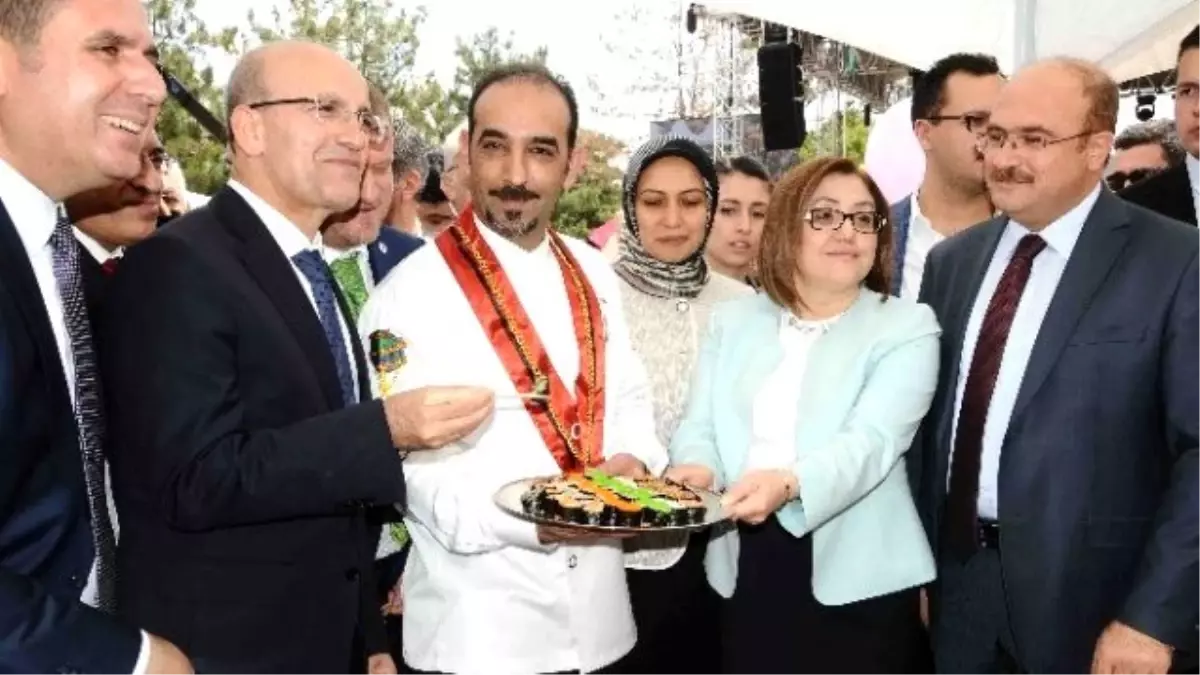 Sarı Altın "My Name İs Bulgur" Diyerek Gaziantep\'te Yerelden Evrensele Uzandı