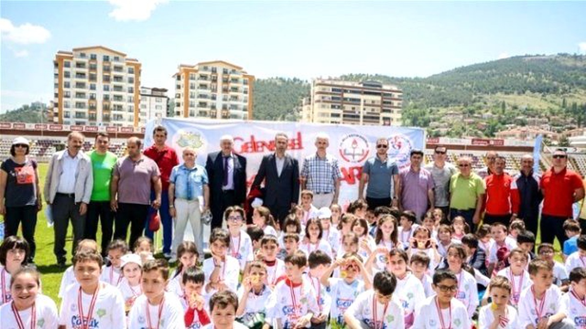 Tokat\'ta Geleneksel Çocuk Oyunları Şenliği