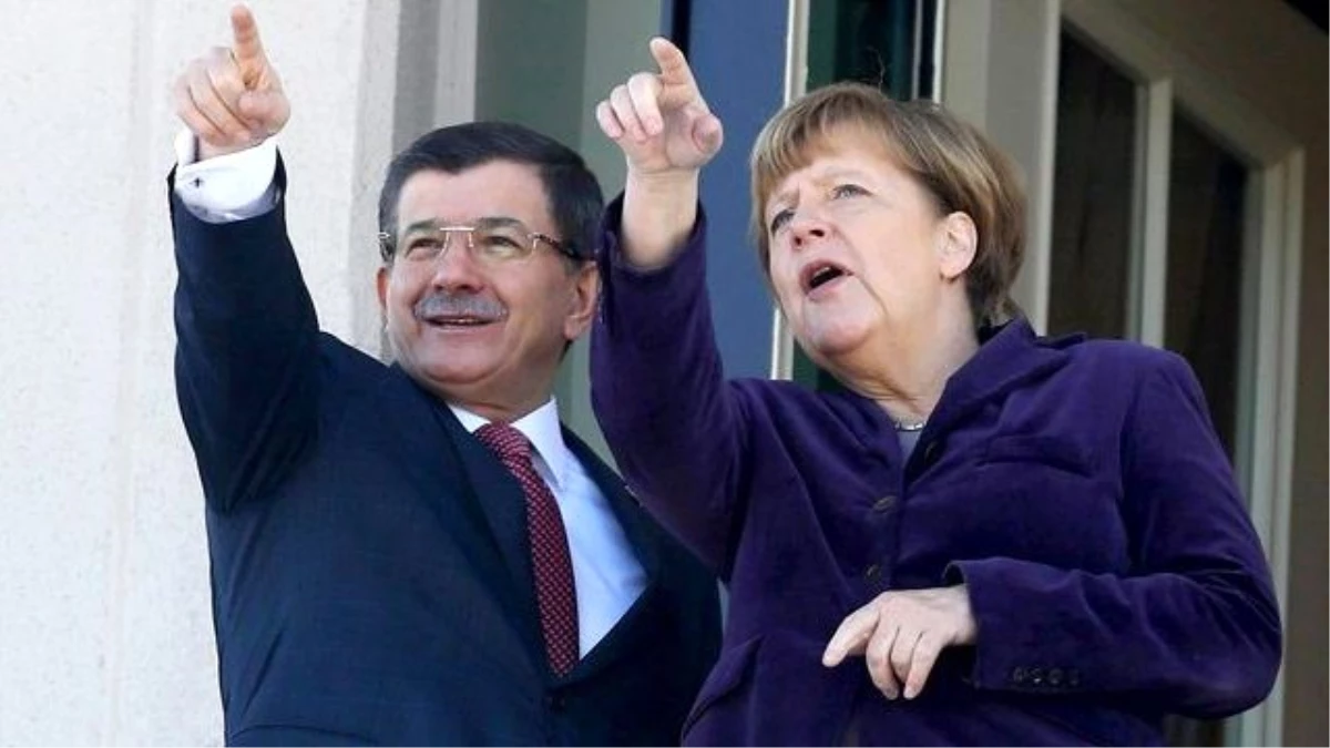 "Soykırım" Diyen Almanya\'ya Ahmet Davutoğlu\'ndan Sert Tepki