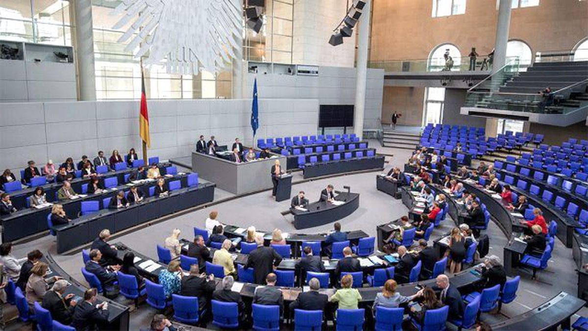 Alman Meclisi 'Soykırım' Tasarısını Kabul Etti! Ermeniler Bayrak Açtı