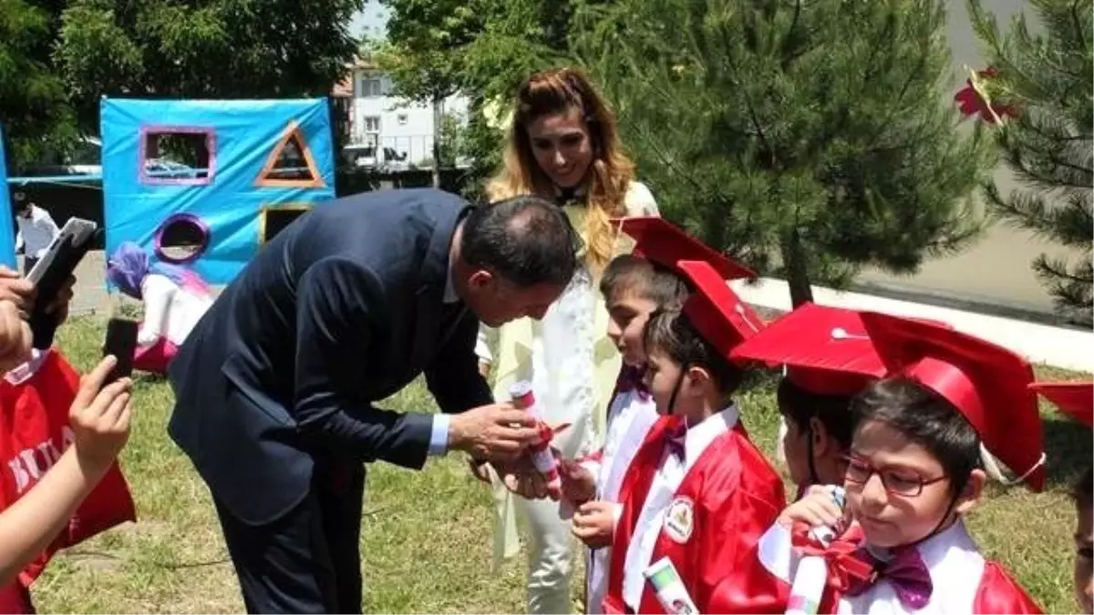 Anaokulu Öğrencileri Mezuniyet Sevinci Yaşadı