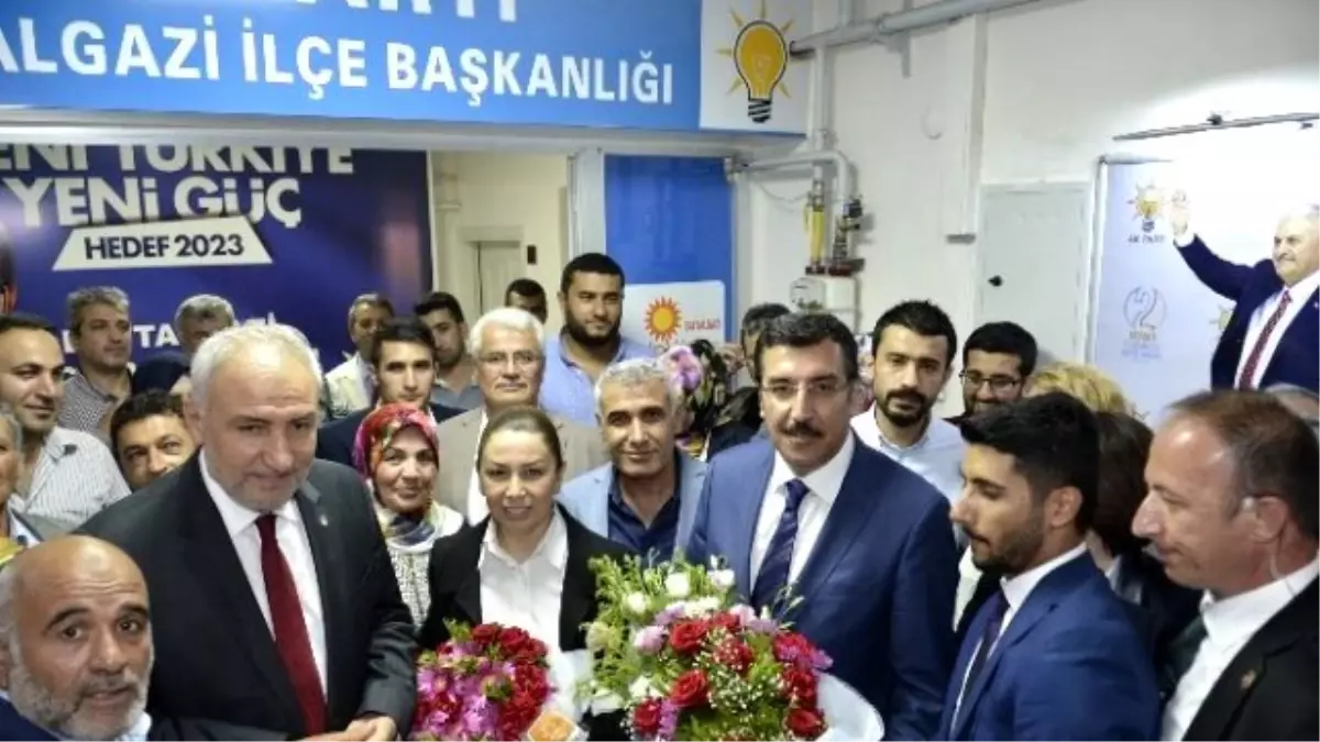 Bakan Tüfenkci\'nin Son Durağı AK Parti Malatya İl Başkanlığı Oldu