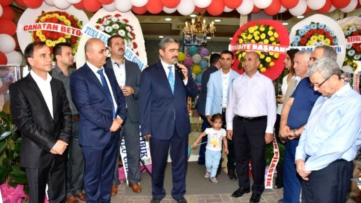 Başkan Alıcık İşyeri Açılışına Katıldı