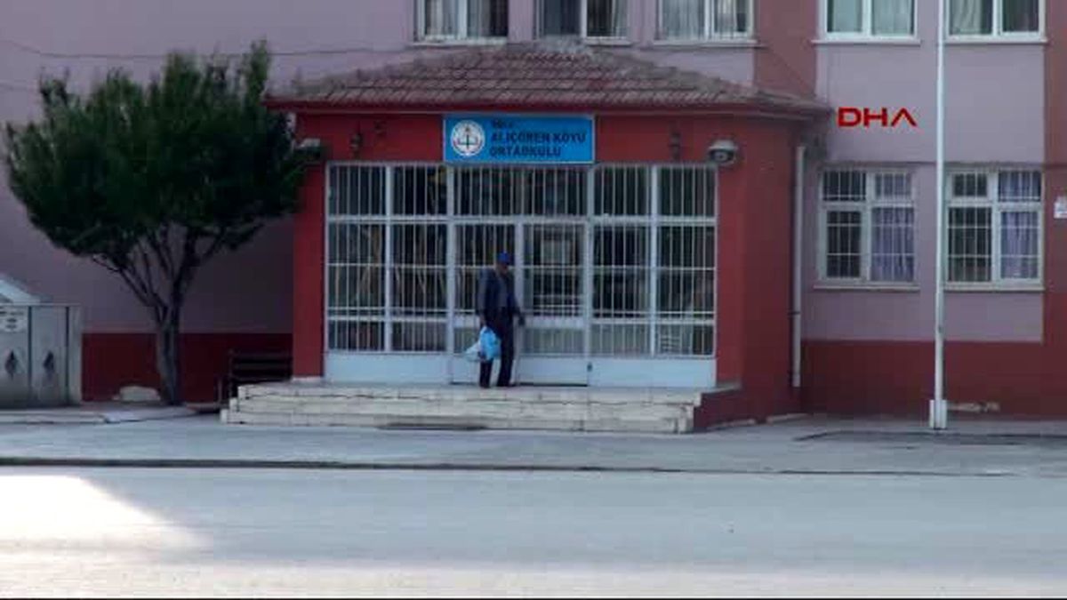 Bolu Öğrencilere Şiddet Uyguladığı İddia Edilen Öğretmene Soruşturma