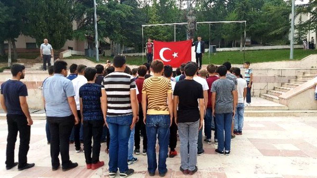 Çanakkale\'de Ölen Arkadaşları İçin Helallik Verdiler