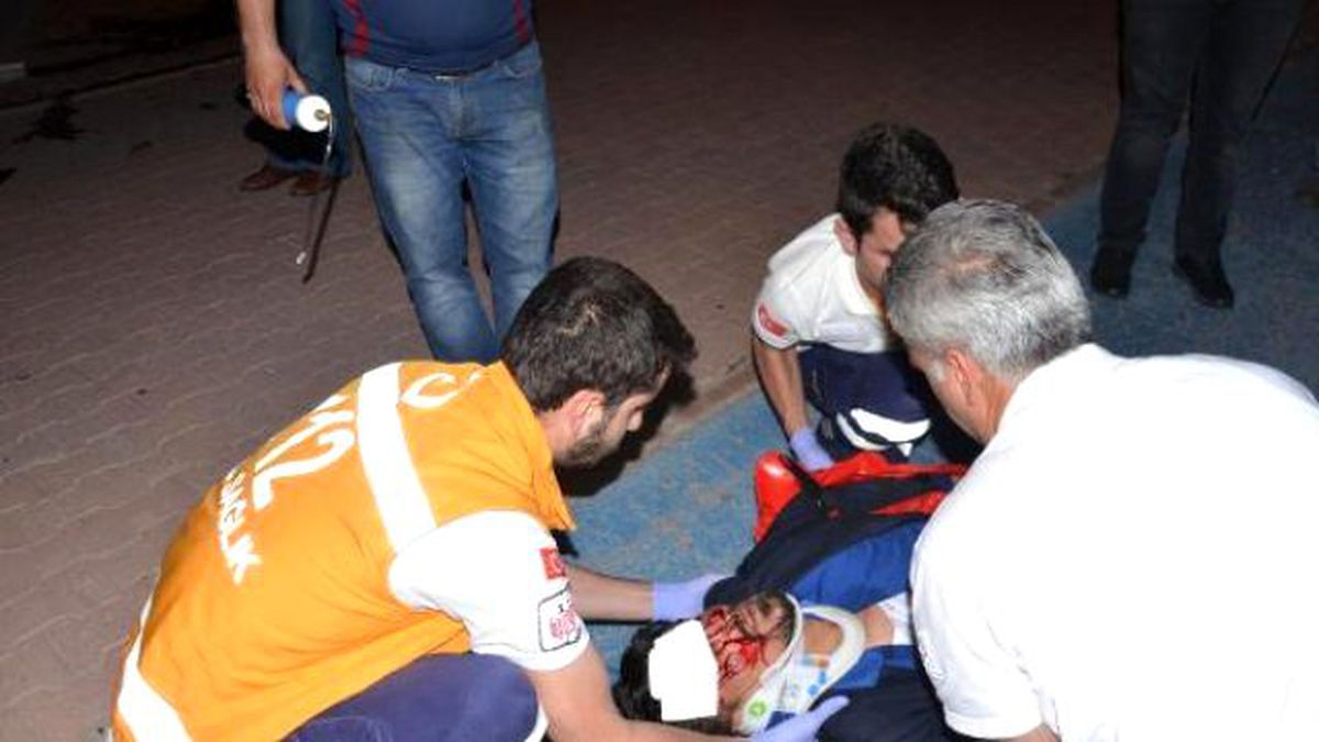 Cep Telefonu ile Konuşurken Kaza Yapan Sürücü, Ağır Yaralandı