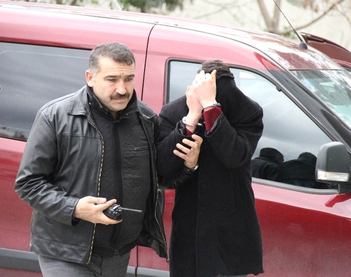 Cinayetten Tutuklanan Gencin Yaşı Küçültüldü