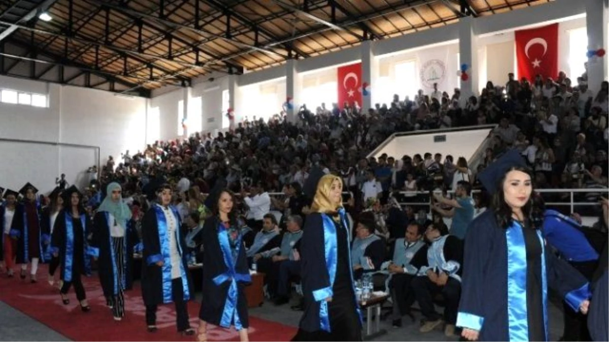 Devrek Meslek Yüksekokulu Mezuniyet Töreni Gerçekleştirildi