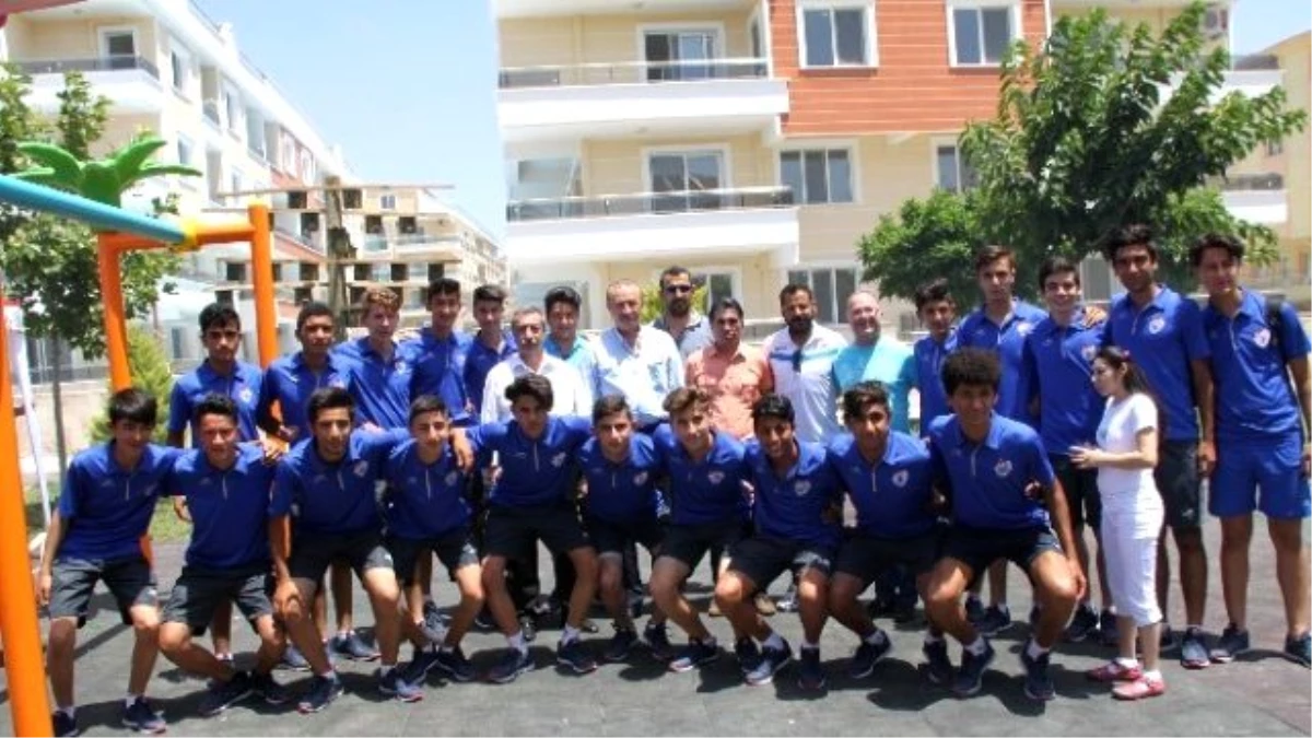 Didim Belediyespor U-16 Takımı Şampiyonluğu Kutladı