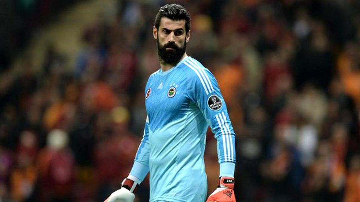 Fenerbahçe, Volkan Demirel Yerine Kaleci Arayışlarına Başladı
