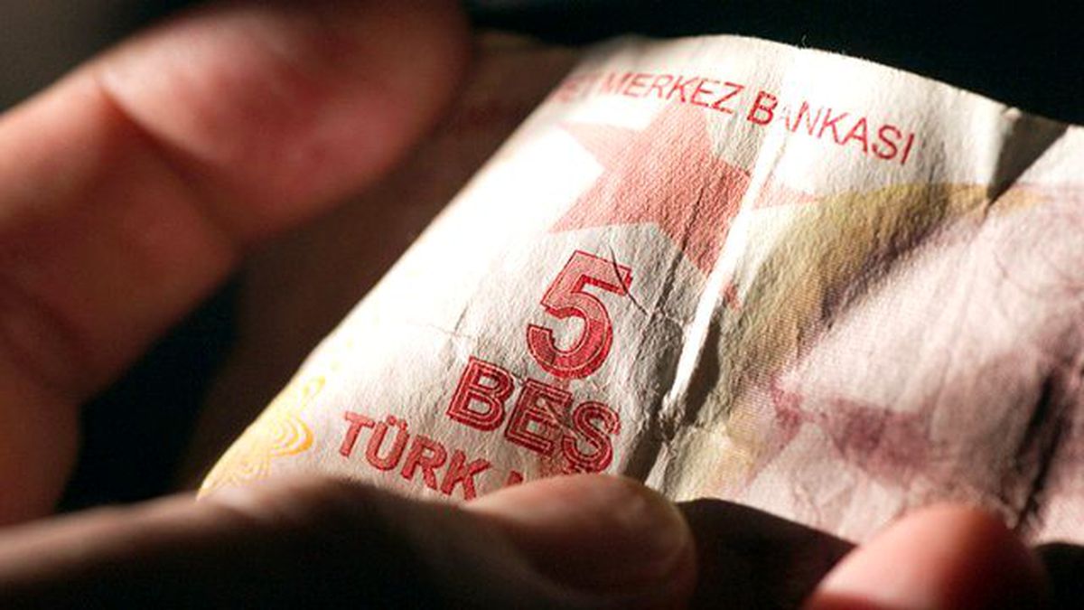 Kamu-Sen'e Göre Ekonominin Gerçek Durumu: Memur Yüzde 12 Fakirleşti