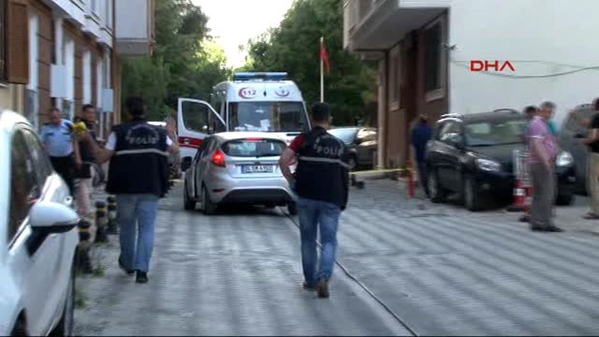 Maltepe\'de Bir Kişi Otomobilinin İçinde Öldürüldü