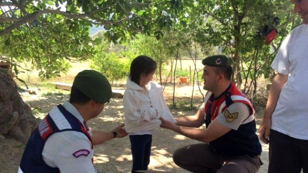 Milas\'ta Jandarmadan Ramazan Öncesi Hediye