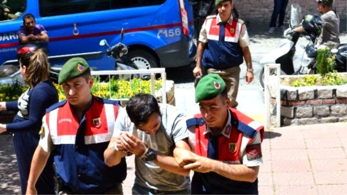 Silahlı Yağma Şüphelileri İstanbul\'da Yakalandı