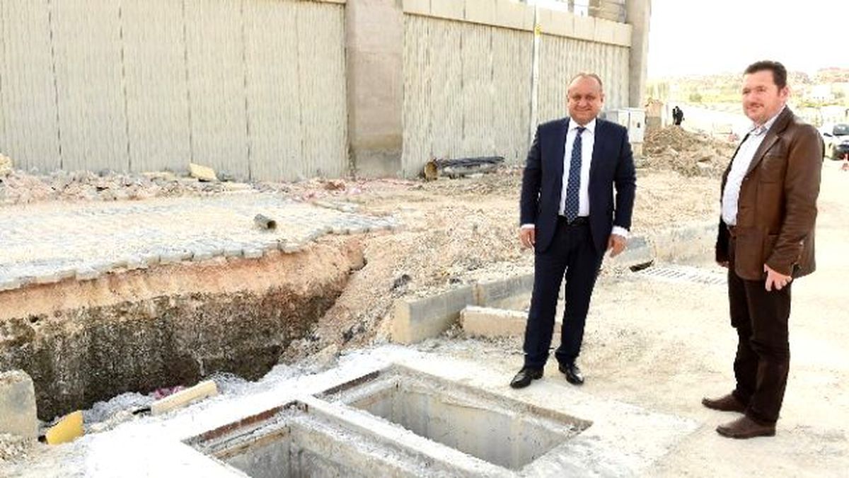 Sunta Kavşağı\'ndaki Drenaj Sorunu Çözülüyor