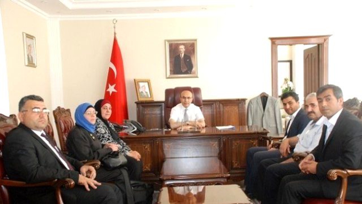 Suriye Yenilik Eğitim Kültür Derneğinden Vali Mahmut Demirtaş\'a Teşekkür