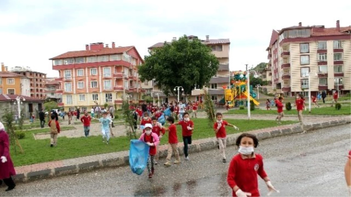Tosya\'da Öğrencilerden Örnek Proje: "Temiz Çevre Temiz Toplum"
