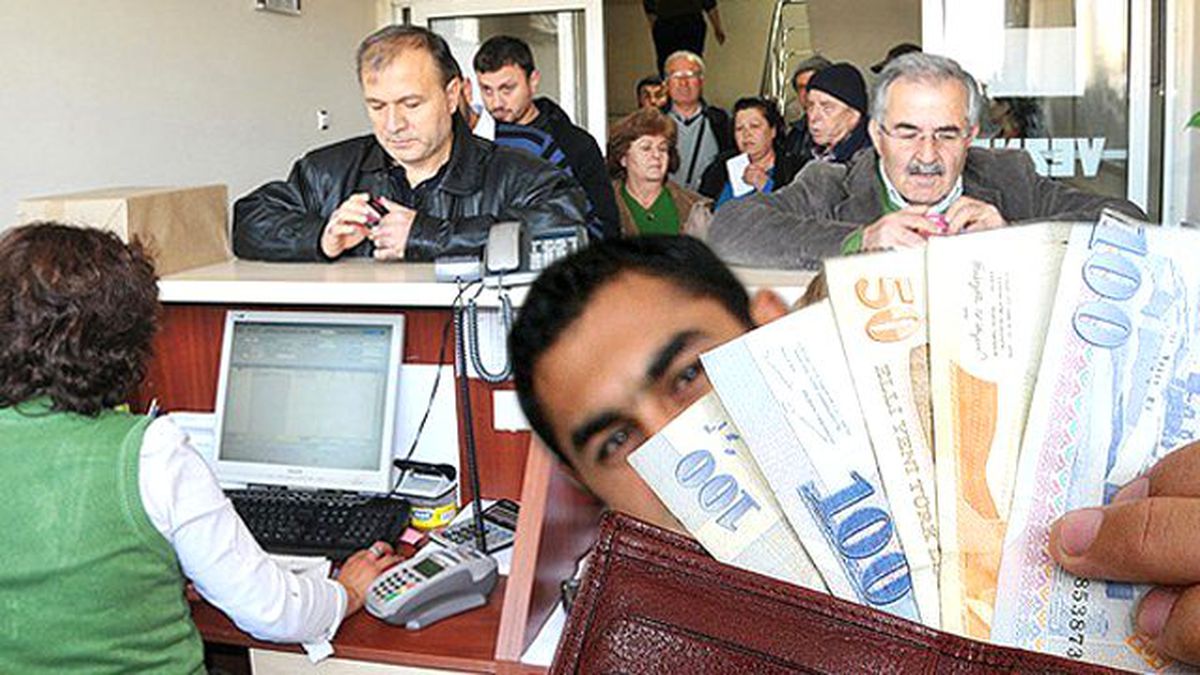 Tüm Çalışanların Maaşları 100 Lira Düşecek!