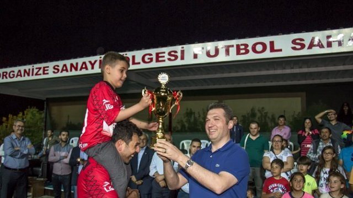 Uosb Geleneksel Futbol Turnuvası Sona Erdi