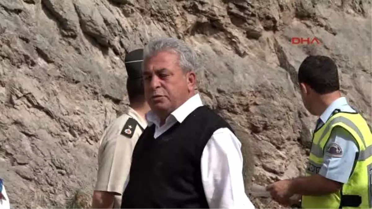 Antalya? da Yolcu Otobüsü Devrildi: 10 Yaralı