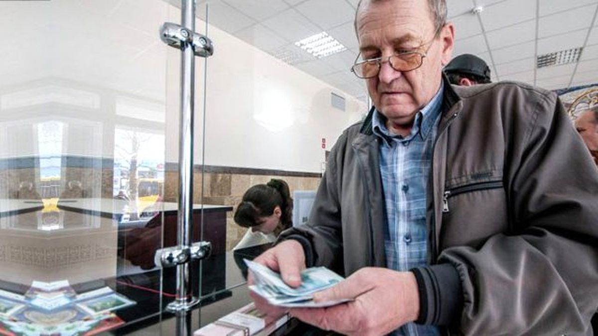 Bankalar Emeklilere Haziran Ayında Maaş Promosyonu Dağıtacak