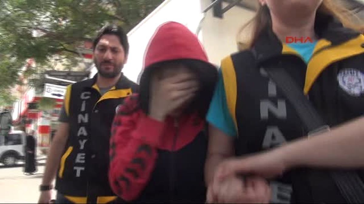 Bursa Annesini Döven Üvey Babasını Öldürdü