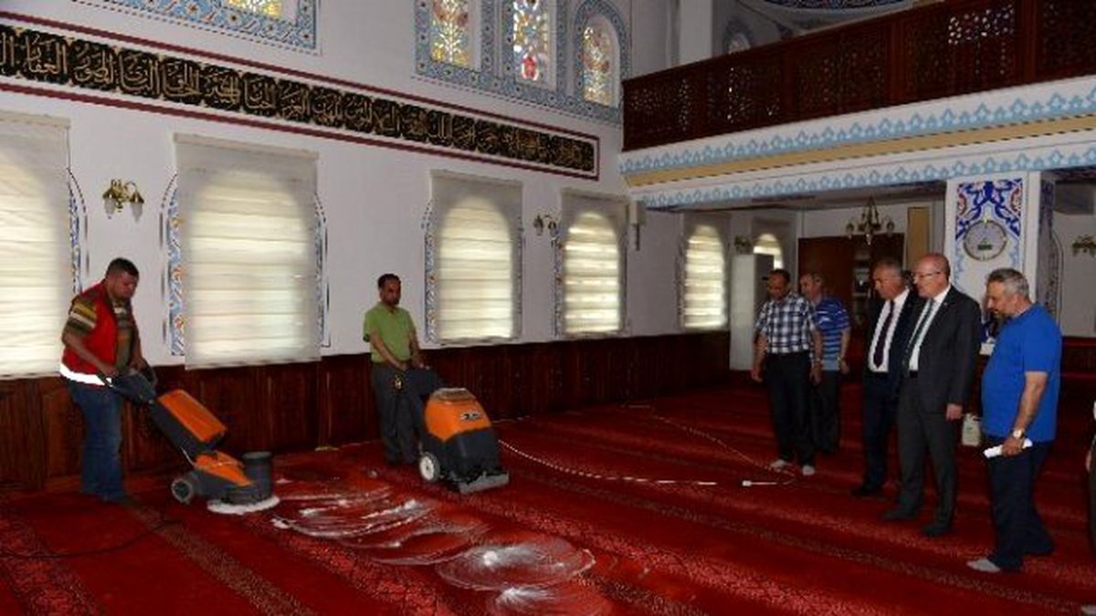 Camilerde Ramazan Temizliği