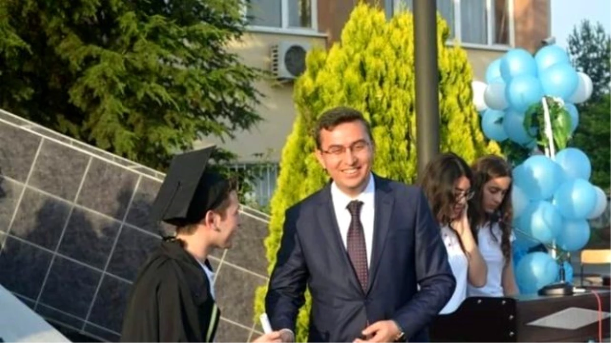 Çaycuma Oktay ve Olcay Yurtbay Anadolu Lisesi Öğrencilerinden Mezuniyet Töreni