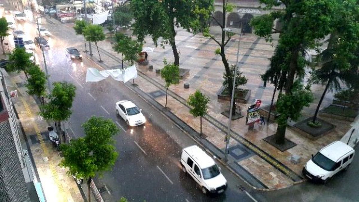 Düzce\'de Dolu Yağışı Etkili Oldu