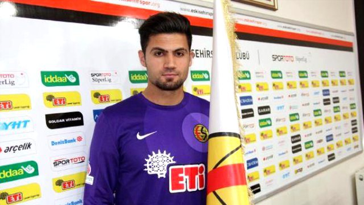 Eskişehirspor Kalecisi Ali Şaşal Sözleşmesini Tek Taraflı Feshetti