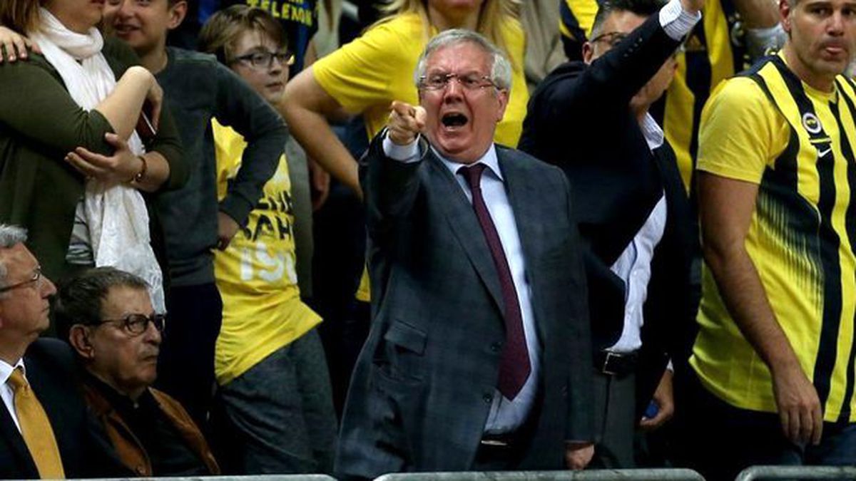 Fenerbahçeli Taraftarlar Aziz Yıldırım'ı Kızdıracak Tezahüratta Bulundu